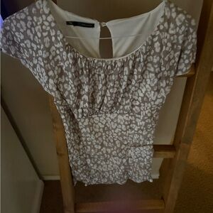 Maurices Taupe and White Printed Short-Sleeve Blouse